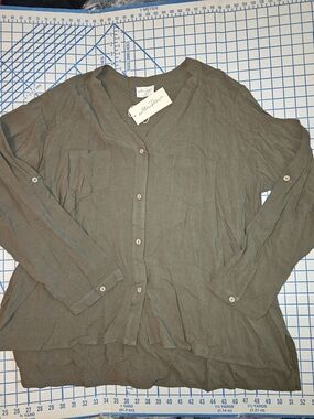 Allie Rose Olive Button Up Top with Tag